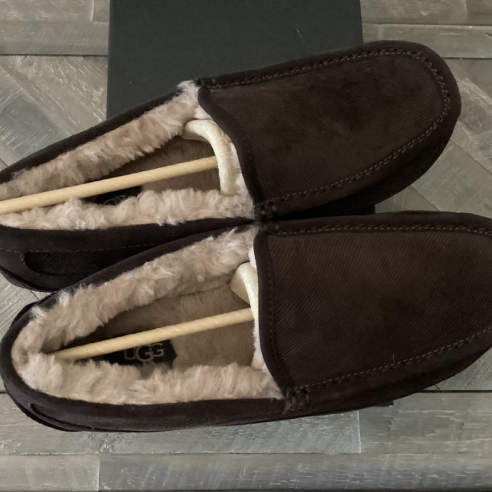 UGG Ascot Corduroy II Driver (Men), size 8 - Picture 6 of 15